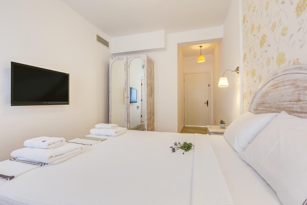 Ev Bharat Butique Hotel, Alaçatı Alacati Exterior foto