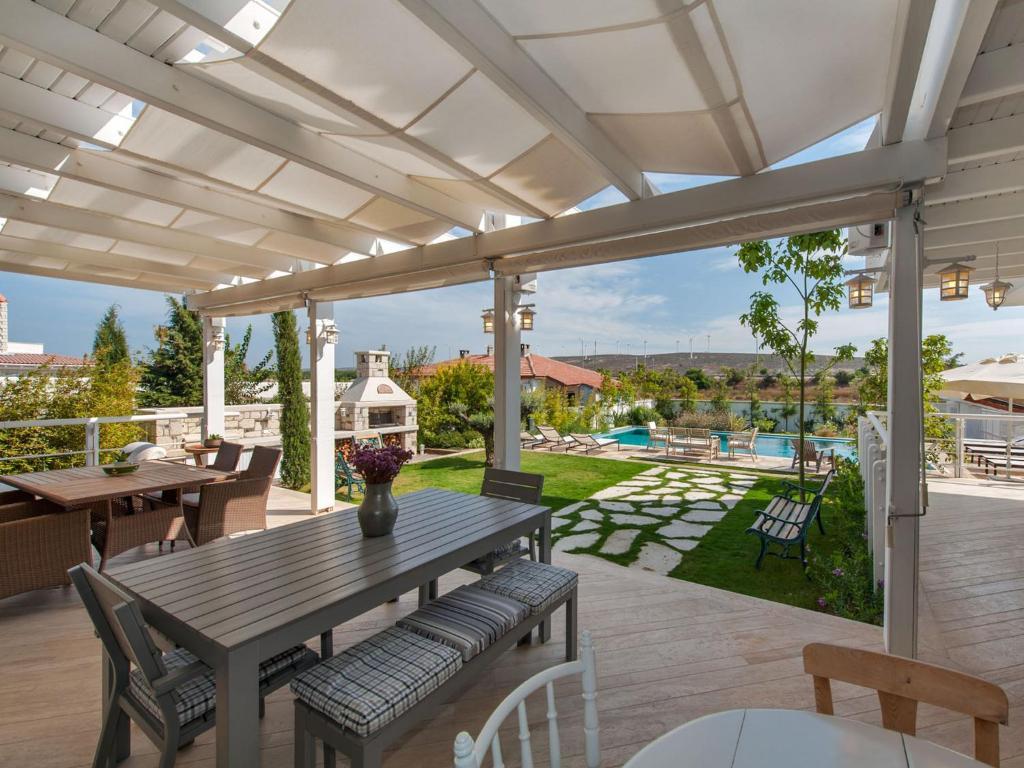 Ev Bharat Butique Hotel, Alaçatı Alacati Exterior foto